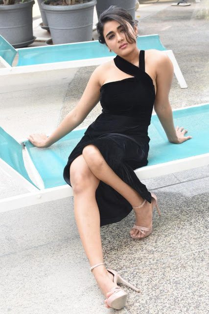 Beautiful Actress Shalini Pandey Latest Hot Photoshoot Pics 5